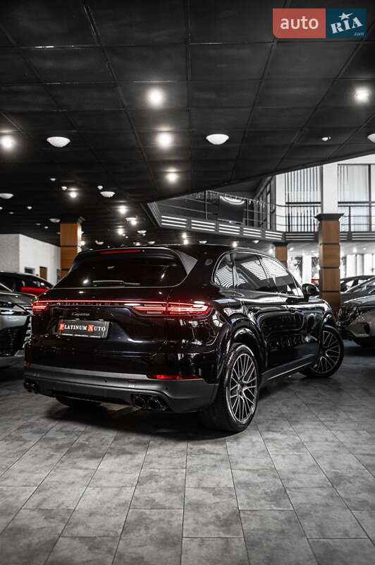 Внедорожник / Кроссовер Porsche Cayenne 2020 в Одессе