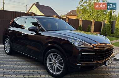 Внедорожник / Кроссовер Porsche Cayenne 2020 в 