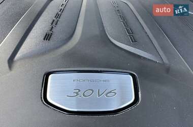 Внедорожник / Кроссовер Porsche Cayenne 2020 в 