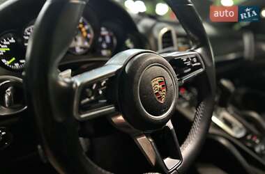 Позашляховик / Кросовер Porsche Cayenne 2015 в 