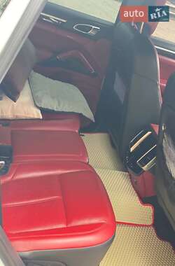 Внедорожник / Кроссовер Porsche Cayenne 2013 в 