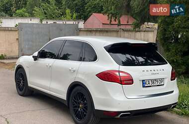 Внедорожник / Кроссовер Porsche Cayenne 2013 в 