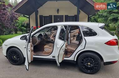 Внедорожник / Кроссовер Porsche Cayenne 2013 в 