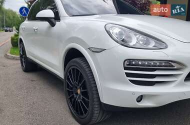 Внедорожник / Кроссовер Porsche Cayenne 2013 в 