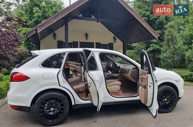 Внедорожник / Кроссовер Porsche Cayenne 2013 в 