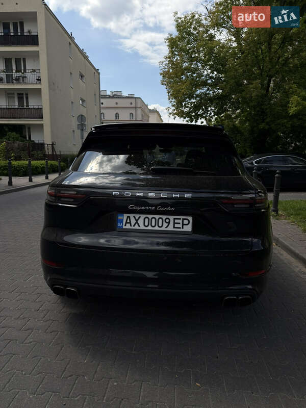 Внедорожник / Кроссовер Porsche Cayenne 2021 в Киеве