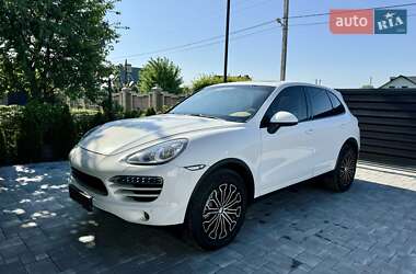 Позашляховик / Кросовер Porsche Cayenne 2013 в Чернівцях