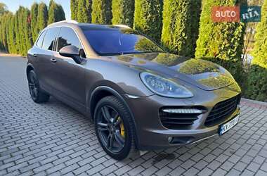 Внедорожник / Кроссовер Porsche Cayenne 2013 в Коростене