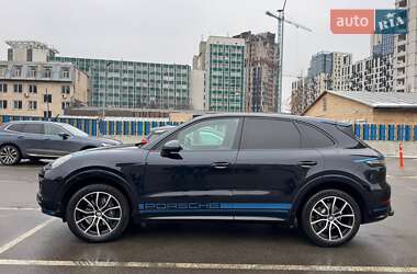 Внедорожник / Кроссовер Porsche Cayenne 2019 в 