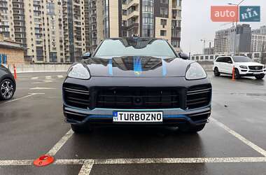 Внедорожник / Кроссовер Porsche Cayenne 2019 в 