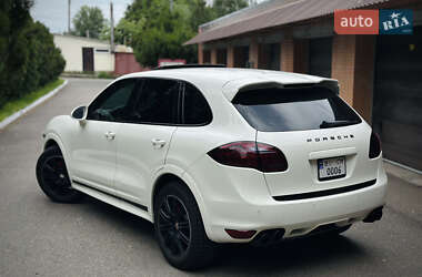 Внедорожник / Кроссовер Porsche Cayenne 2011 в 