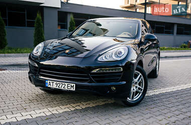Позашляховик / Кросовер Porsche Cayenne 2012 в 