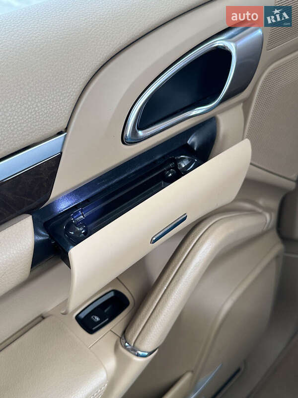 Внедорожник / Кроссовер Porsche Cayenne 2014 в Белогородке