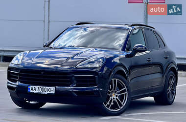 Внедорожник / Кроссовер Porsche Cayenne 2017 в 