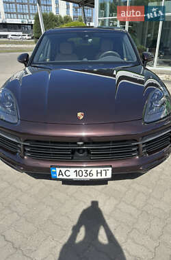 Внедорожник / Кроссовер Porsche Cayenne 2020 в 