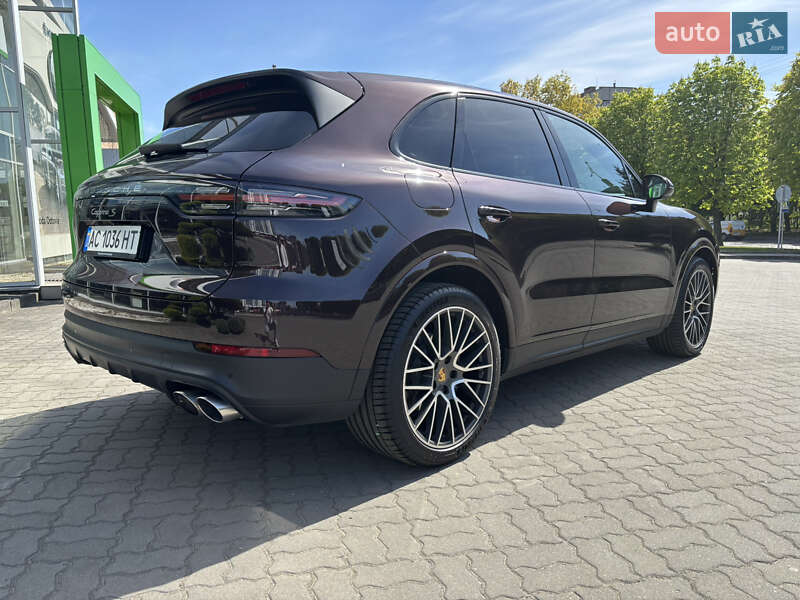 Позашляховик / Кросовер Porsche Cayenne 2020 в Луцьку