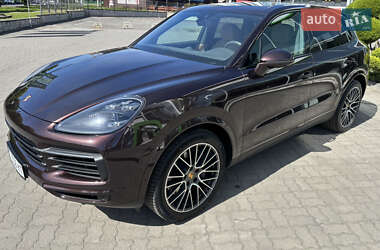 Внедорожник / Кроссовер Porsche Cayenne 2020 в 