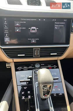Внедорожник / Кроссовер Porsche Cayenne 2020 в 
