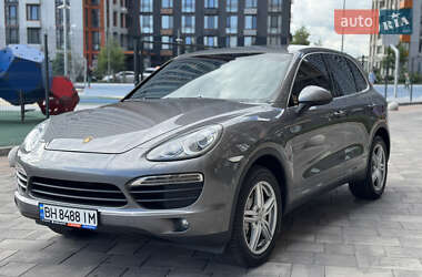 Внедорожник / Кроссовер Porsche Cayenne 2012 в 