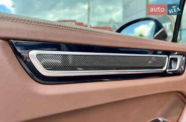 Внедорожник / Кроссовер Porsche Cayenne 2022 в 