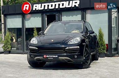 Внедорожник / Кроссовер Porsche Cayenne 2011 в Черновцах