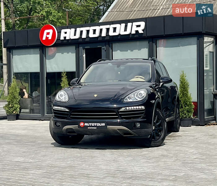 Позашляховик / Кросовер Porsche Cayenne 2011 в 