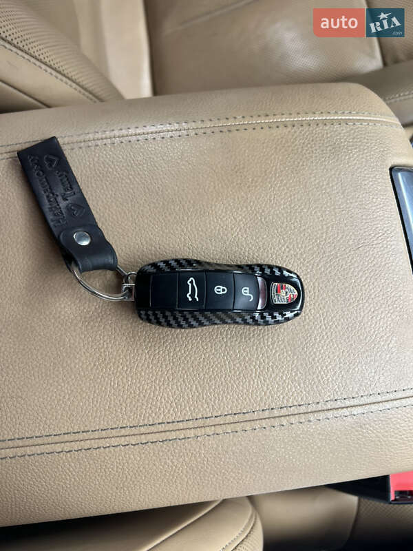 Позашляховик / Кросовер Porsche Cayenne 2011 в Чернівцях фото 2 Позашляховик / Кросовер Porsche Cayenne 2011 в Чернівцях