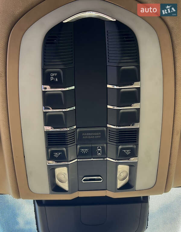 Позашляховик / Кросовер Porsche Cayenne 2011 в Чернівцях фото 3 Позашляховик / Кросовер Porsche Cayenne 2011 в Чернівцях