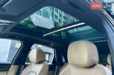 Внедорожник / Кроссовер Porsche Cayenne 2018 в 