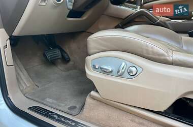 Внедорожник / Кроссовер Porsche Cayenne 2012 в 