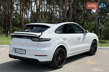 Позашляховик / Кросовер Porsche Cayenne 2019 в 