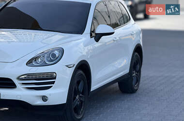 Внедорожник / Кроссовер Porsche Cayenne 2010 в 