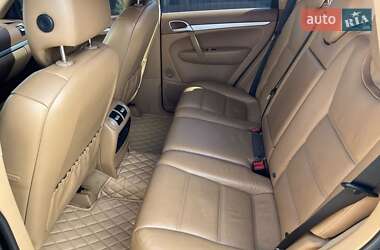 Внедорожник / Кроссовер Porsche Cayenne 2005 в 