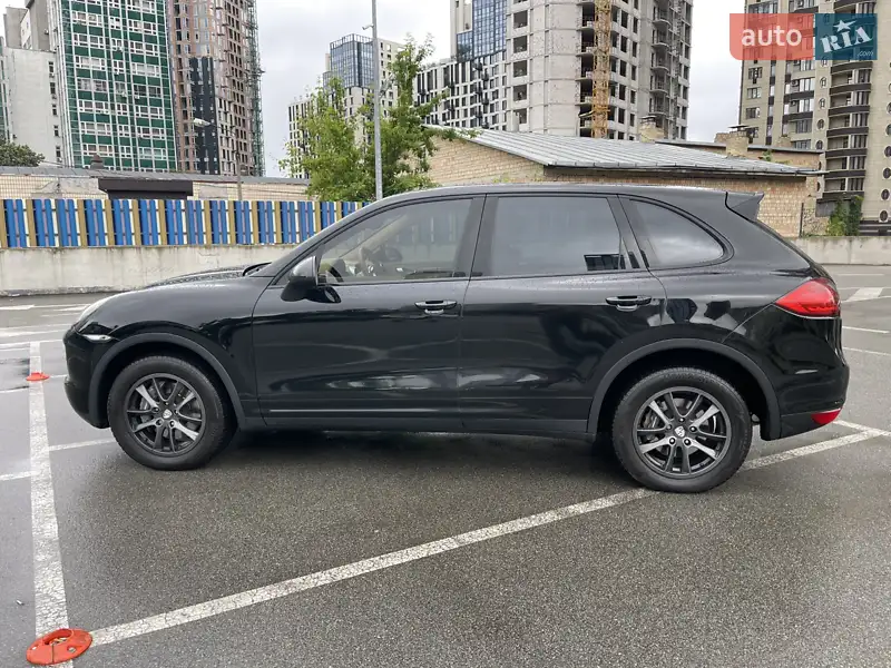 Porsche Cayenne 2012 VIN WP1ZZZ92ZDLA03033 фото оголошення 5 з 49