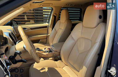 Внедорожник / Кроссовер Porsche Cayenne 2013 в 