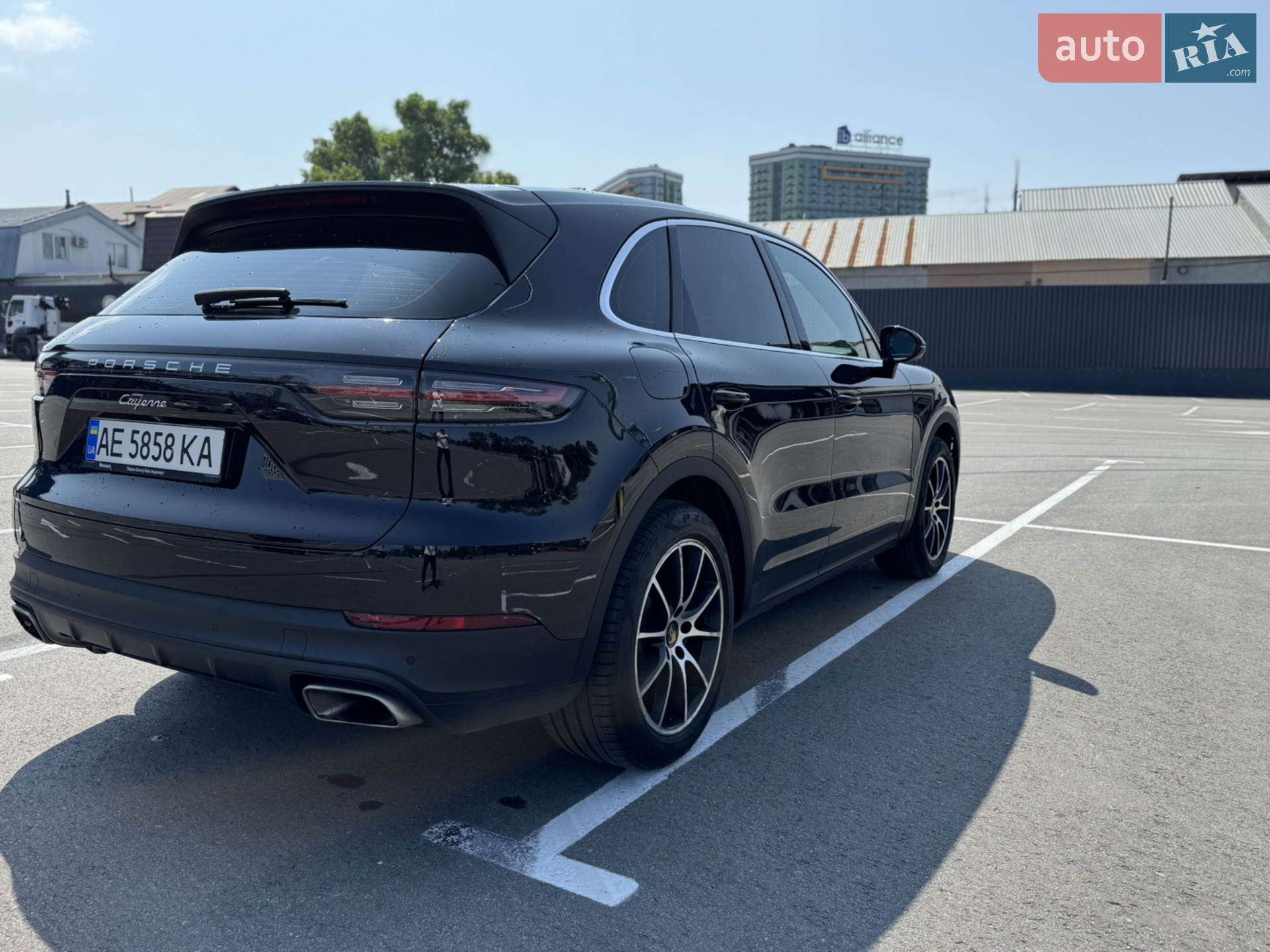 2018 Porsche Cayenne - мініатюра 8