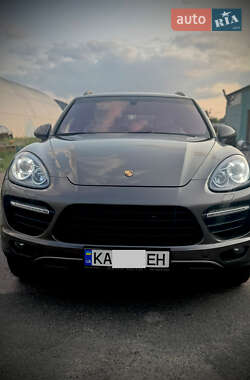 Внедорожник / Кроссовер Porsche Cayenne 2010 в Киеве