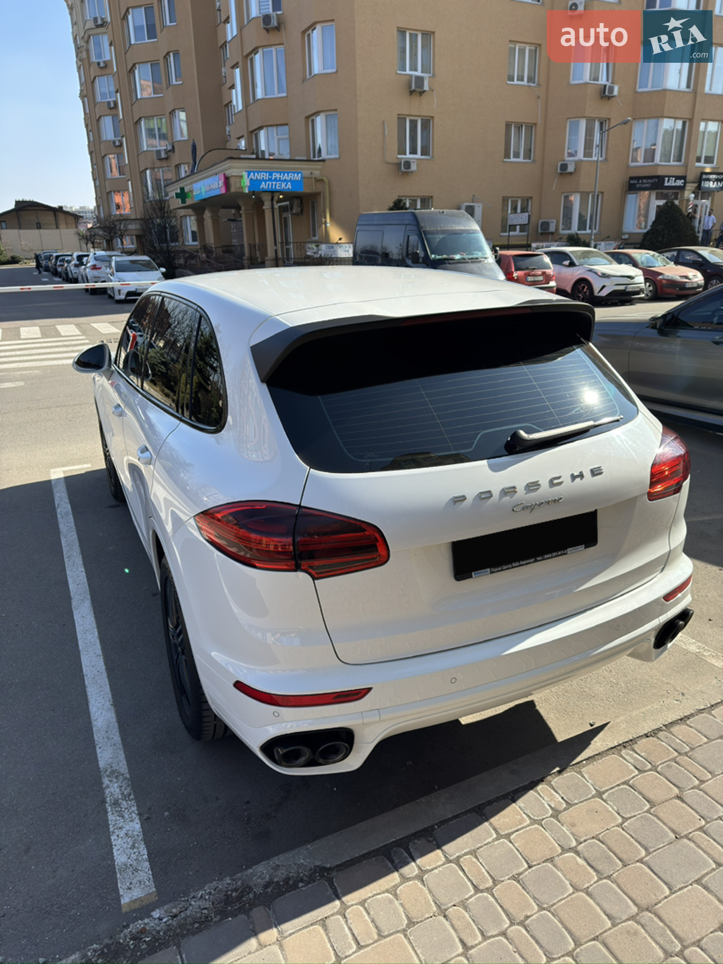 2016 Porsche Cayenne - мініатюра 27