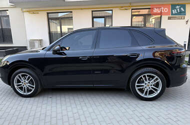 Внедорожник / Кроссовер Porsche Cayenne 2019 в 