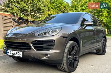 Внедорожник / Кроссовер Porsche Cayenne 2012 в 