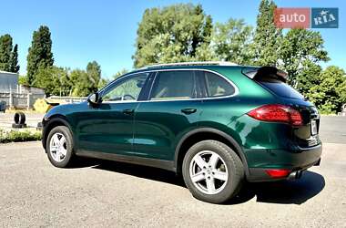 Внедорожник / Кроссовер Porsche Cayenne 2012 в 
