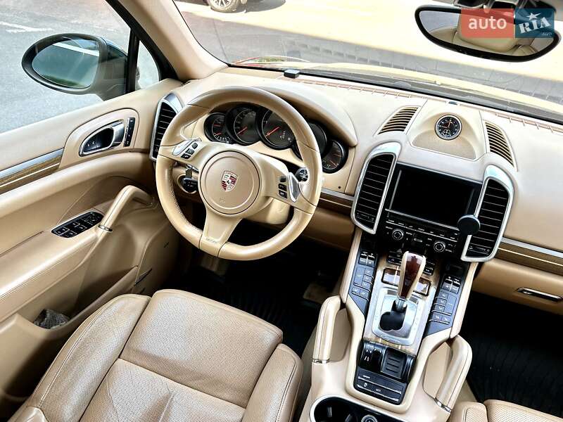 Внедорожник / Кроссовер Porsche Cayenne 2012 в Одессе фото 28 Внедорожник / Кроссовер Porsche Cayenne 2012 в Одессе