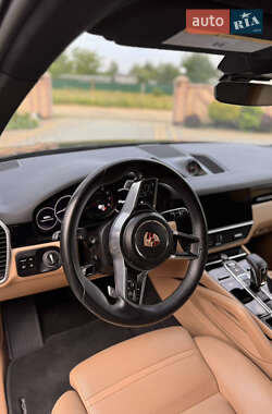Внедорожник / Кроссовер Porsche Cayenne 2020 в 