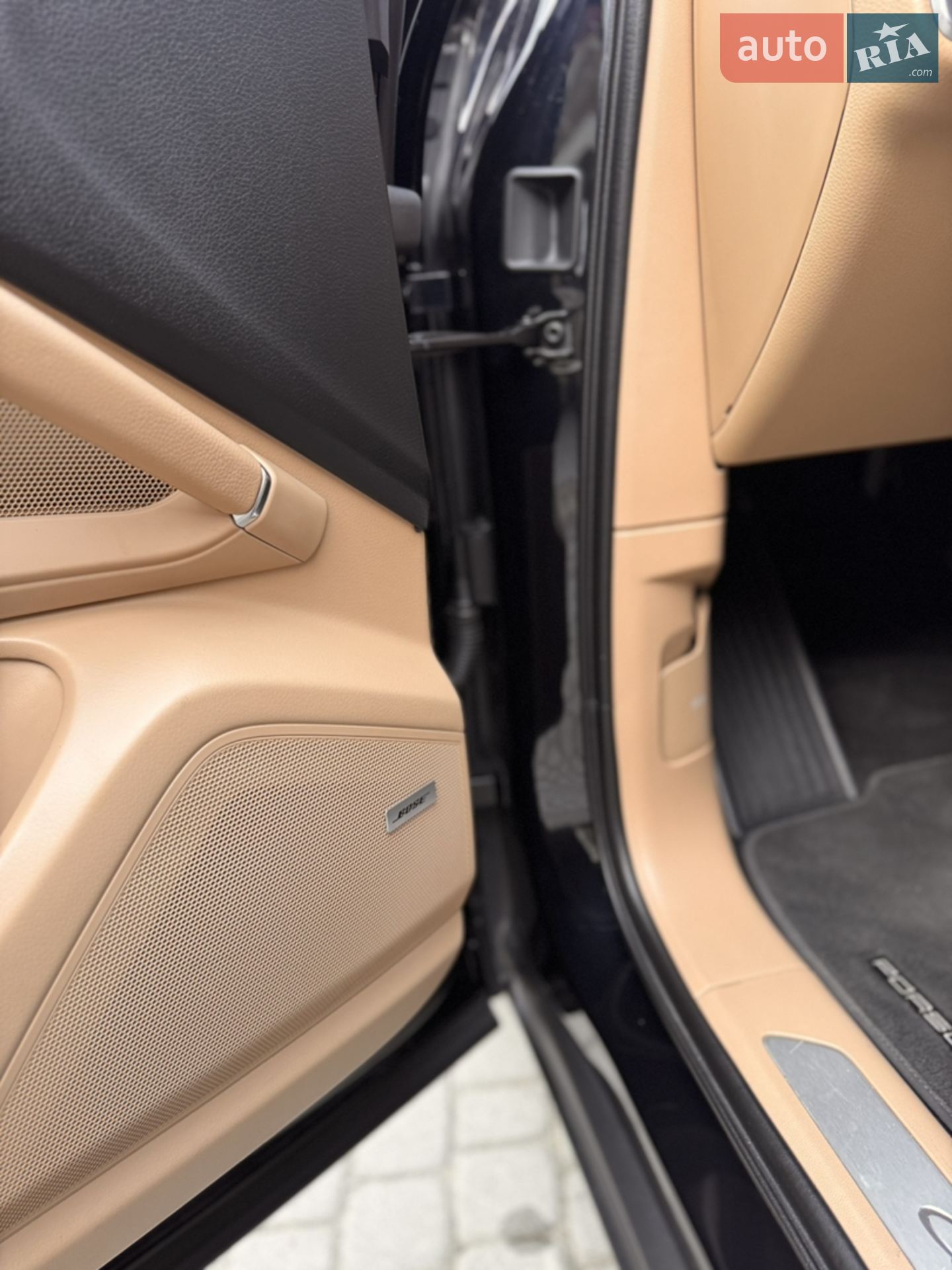 2020 Porsche Cayenne - мініатюра 25