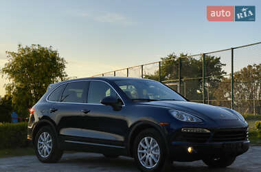 Позашляховик / Кросовер Porsche Cayenne 2012 в 