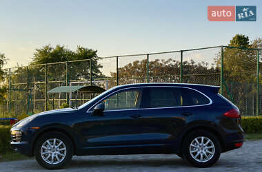 Позашляховик / Кросовер Porsche Cayenne 2012 в 
