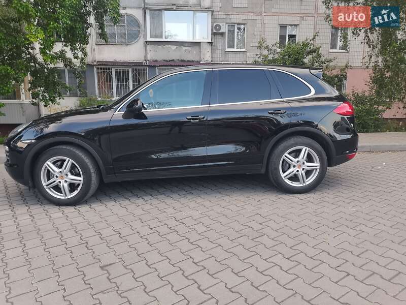 Позашляховик / Кросовер Porsche Cayenne 2014 в Тернополі
