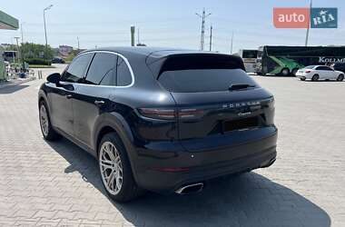 Внедорожник / Кроссовер Porsche Cayenne 2019 в 
