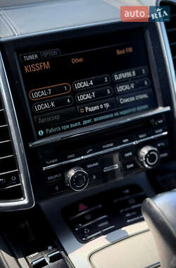 Позашляховик / Кросовер Porsche Cayenne 2010 в 