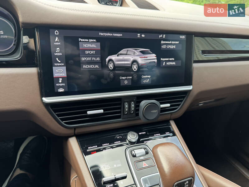 Позашляховик / Кросовер Porsche Cayenne 2019 в Києві